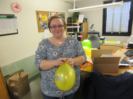 Hilde Jensen såg till att det Oktoberfesten fungerade, till exempel ballonger till barnen