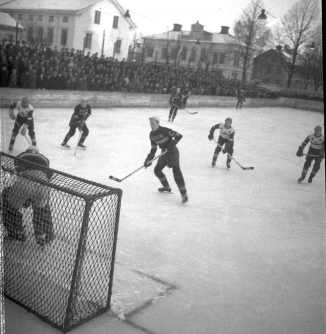 Brynäshockeyn började på IFK:s bana.