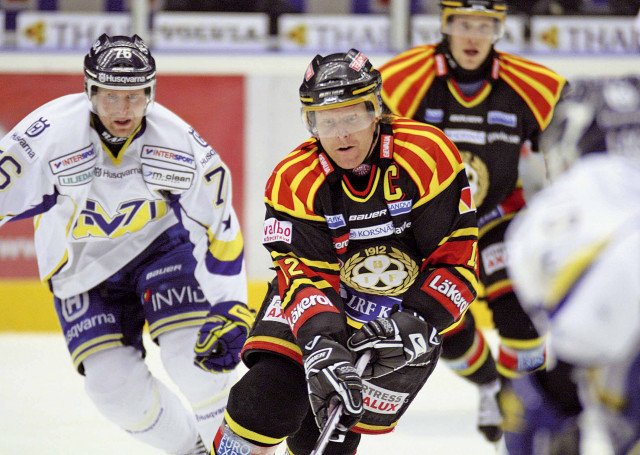 Andreas dackell och brynäs laddar för ny spännande hockeysäsong.